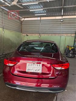 Chrysler 200